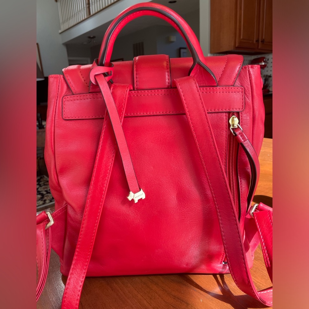 Radley London Devonport Mews red leather backpack - Picture 3 of 15